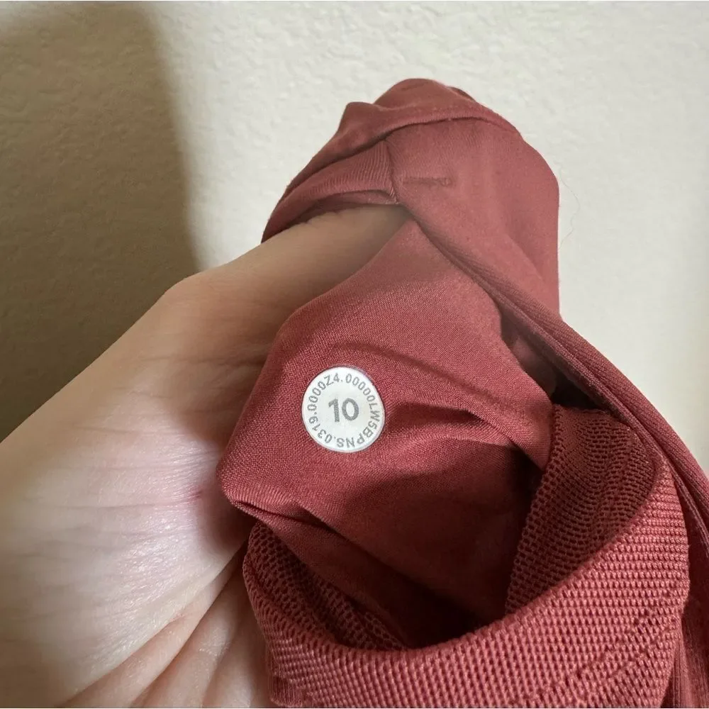 Lululemon On The Fly 7/8 Pant Chianti Size 10 Full On‎ Luxtreme